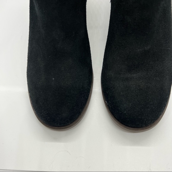 KOOLABURRA by UGG Women's Suede Thia
Ankle Boot US Size 6.5 - Picture 3 of 11